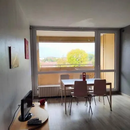 Apartment Geneva Residences - Cozy Close To Un Ferney-Voltaire